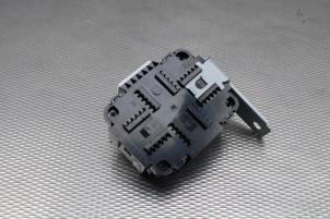 Gebruikte Computer Diversen Kia Stonic (YB) 1.0i T-GDi 12V Prijs € 64,00 Margeregeling aangeboden door Gebr Opdam B.V.