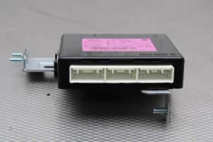 Gebruikte Module keyless vehicle Kia Stonic (YB) 1.0i T-GDi 12V Prijs € 64,00 Margeregeling aangeboden door Gebr Opdam B.V.