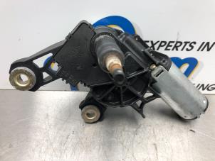 Gebruikte Ruitenwissermotor achter Volkswagen Polo IV (9N1/2/3) 1.2 12V Prijs € 30,00 Margeregeling aangeboden door Gebr Opdam B.V.