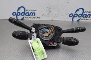 Gebruikte Licht + Raw Schakelaar Peugeot 208 I (CA/CC/CK/CL) 1.0 Vti 12V PureTech Prijs € 85,00 Margeregeling aangeboden door Gebr Opdam B.V.