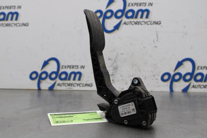 Gebruikte Gaspedaalpositie Sensor Opel Movano 2.3 CDTi 16V FWD Prijs € 42,00 Margeregeling aangeboden door Gebr Opdam B.V.