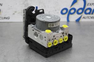 Gebruikte ABS Pomp Volkswagen Golf VII (AUA) 1.2 TSI 16V Prijs € 106,00 Margeregeling aangeboden door Gebr Opdam B.V.