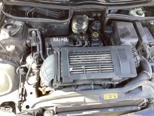 Gebruikte Versnellingsbak Mini Mini Cooper S (R53) 1.6 16V Prijs € 250,00 Margeregeling aangeboden door Gebr Opdam B.V.