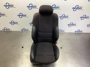 Gebruikte Voorstoel rechts BMW 3 serie (E46/2) 325 Ci 24V Prijs € 150,00 Margeregeling aangeboden door Gebr Opdam B.V.
