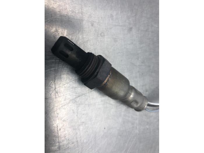 Lambda Sonde van een Renault Twingo II (CN) 1.2 16V 2011