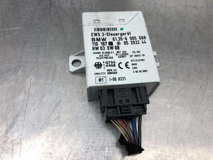 Gebruikte Immobiliser module BMW 3 serie (E46/2) 325 Ci 24V Prijs € 22,00 Margeregeling aangeboden door Gebr Opdam B.V.