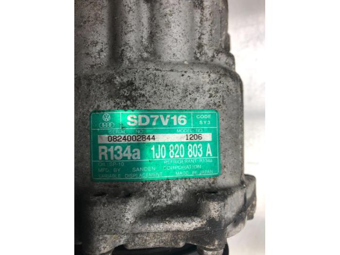 Aircopomp van een Audi A3 (8L1) 1.8 20V Turbo 1998