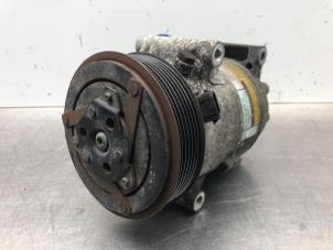 Gebruikte Aircopomp Renault Grand Scénic II (JM) 2.0 16V Prijs € 51,00 Margeregeling aangeboden door Gebr Opdam B.V.