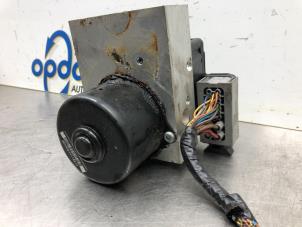 Gebruikte ABS Pomp BMW 3 serie (E46/2) 325 Ci 24V Prijs € 106,00 Margeregeling aangeboden door Gebr Opdam B.V.