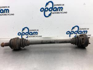 Gebruikte Aandrijfas rechts-achter BMW 3 serie (E46/2) 325 Ci 24V Prijs € 42,00 Margeregeling aangeboden door Gebr Opdam B.V.