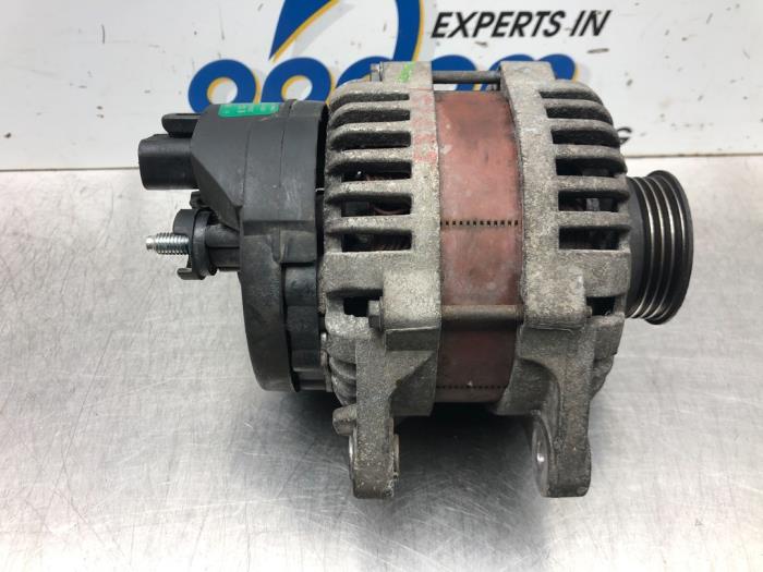 Gebruikte Dynamo Hyundai i10 (F5) 1.1i 12V Prijs op aanvraag aangeboden door Gebr Opdam B.V.