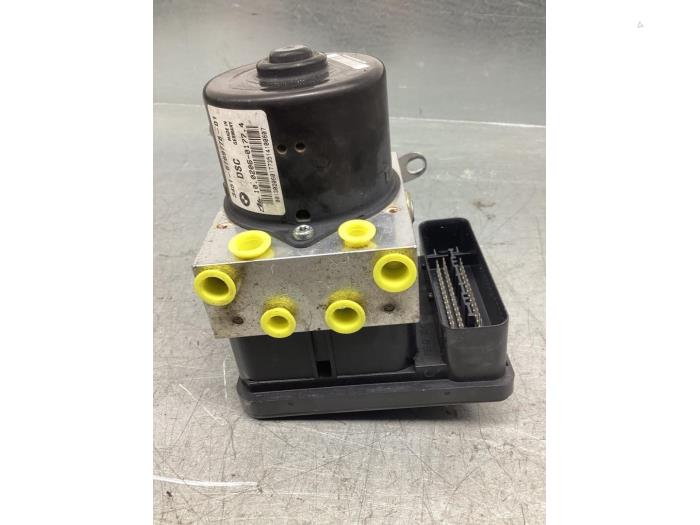 Gebruikte ABS Pomp BMW 1 serie (E87/87N) 120d 16V Prijs € 85,00 Margeregeling aangeboden door Gebr Opdam B.V.