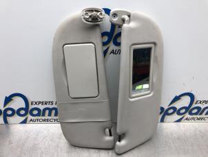 Gebruikte Zonneklep Peugeot 206 (2A/C/H/J/S) 1.4 HDi Prijs € 30,00 Margeregeling aangeboden door Gebr Opdam B.V.