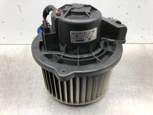 Gebruikte Chaufage Ventilatiemotor Rover 75 2.5 V6 24V Prijs € 42,00 Margeregeling aangeboden door Gebr Opdam B.V.