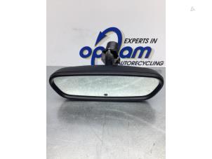 Gebruikte Spiegel binnen Peugeot 508 (8D) 2.0 Hybrid4 16V Prijs € 34,00 Margeregeling aangeboden door Gebr Opdam B.V.