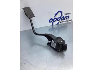 Gebruikte Sensor Gaspedaalpositie Peugeot 508 (8D) 2.0 Hybrid4 16V Prijs € 26,00 Margeregeling aangeboden door Gebr Opdam B.V.