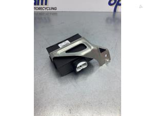 Gebruikte Centrale Deurvergrendelings Module Peugeot 107 1.0 12V Prijs € 17,00 Margeregeling aangeboden door Gebr Opdam B.V.