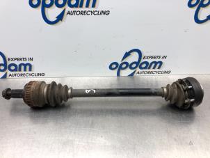 Gebruikte Steekas links-achter BMW 1 serie (E87/87N) 118i 16V Prijs € 64,00 Margeregeling aangeboden door Gebr Opdam B.V.