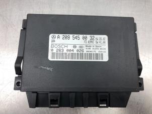 Gebruikte PDC Module Mercedes CLK (C209) 2.6 240 V6 18V Prijs € 72,00 Margeregeling aangeboden door Gebr Opdam B.V.