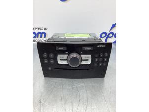Gebruikte Radio CD Speler Opel Corsa D 1.4 16V Twinport Prijs € 50,00 Margeregeling aangeboden door Gebr Opdam B.V.