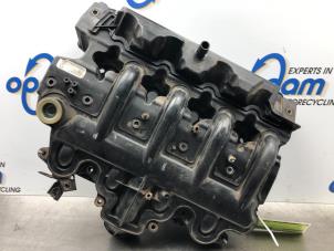 Gebruikte Kleppendeksel Renault Master II (JD) 2.5 dCi 16V Prijs € 85,00 Margeregeling aangeboden door Gebr Opdam B.V.