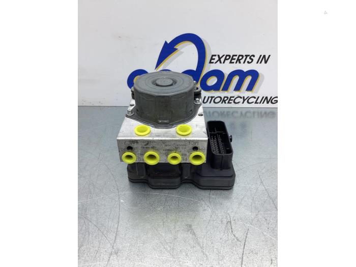Gebruikte ABS Pomp Fiat Fiorino (225) 1.4 Prijs € 154,88 Inclusief btw aangeboden door Gebr Opdam B.V.