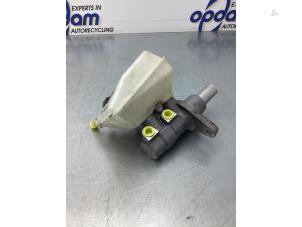 Gebruikte Hoofdremcilinder Citroen C4 Picasso (UD/UE/UF) 1.6 16V VTi 120 Prijs € 60,00 Margeregeling aangeboden door Gebr Opdam B.V.