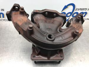 Gebruikte Uitlaatspruitstuk Citroen C4 Berline (LC) 1.6 16V Prijs € 64,00 Margeregeling aangeboden door Gebr Opdam B.V.