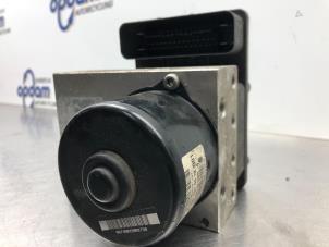 Gebruikte ABS Pomp Mercedes CLK (C209) 2.6 240 V6 18V Prijs € 128,00 Margeregeling aangeboden door Gebr Opdam B.V.