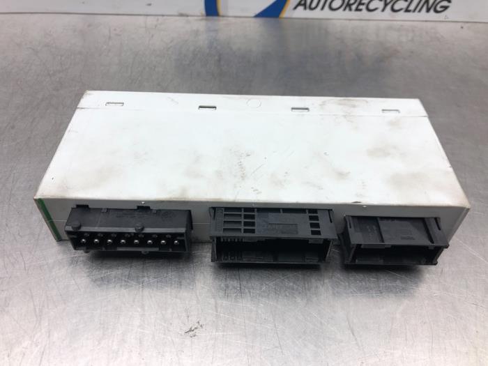 Gebruikte Bodycontrol Module BMW 3 serie Touring (E46/3) 316i 16V Prijs € 51,00 Margeregeling aangeboden door Gebr Opdam B.V.