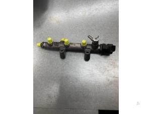 Gebruikte Brandstofverdeler Audi Q5 (8RB) 3.0 TDI V6 24V Quattro Prijs € 42,00 Margeregeling aangeboden door Gebr Opdam B.V.