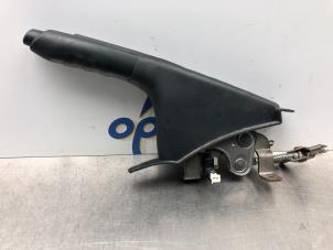 Gebruikte Handremhendel Ford Ka II 1.2 Prijs € 30,00 Margeregeling aangeboden door Gebr Opdam B.V.