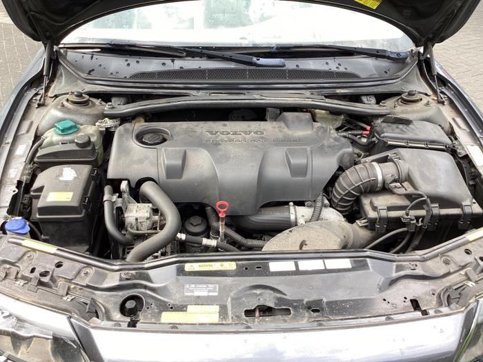 Gebruikte Motor Volvo S80 (TR/TS) 2.4 D5 20V Prijs € 935,00 Margeregeling aangeboden door Gebr Opdam B.V.