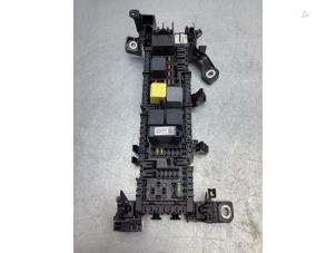Gebruikte Zekeringkast Mercedes B (W246) 1.5 B-180 CDI,d 16V Prijs € 85,00 Margeregeling aangeboden door Gebr Opdam B.V.