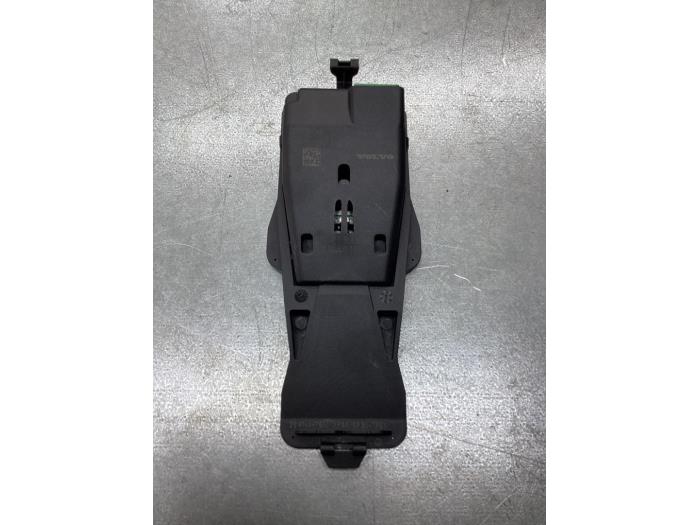 Gebruikte Sensor regen Volvo V40 (MV) 1.6 D2 Prijs € 42,00 Margeregeling aangeboden door Gebr Opdam B.V.
