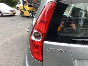 Gebruikte Achterlicht links Suzuki Splash 1.0 12V Prijs € 50,00 Margeregeling aangeboden door Gebr Opdam B.V.