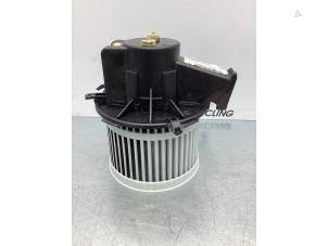 Gebruikte Kachel Ventilatiemotor Ford Ka II 1.2 Prijs € 34,00 Margeregeling aangeboden door Gebr Opdam B.V.