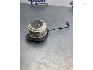 Gebruikte Motorsteun Mercedes C Estate (S204) 3.0 C-350 CDI V6 24V 4-Matic Prijs € 26,00 Margeregeling aangeboden door Gebr Opdam B.V.