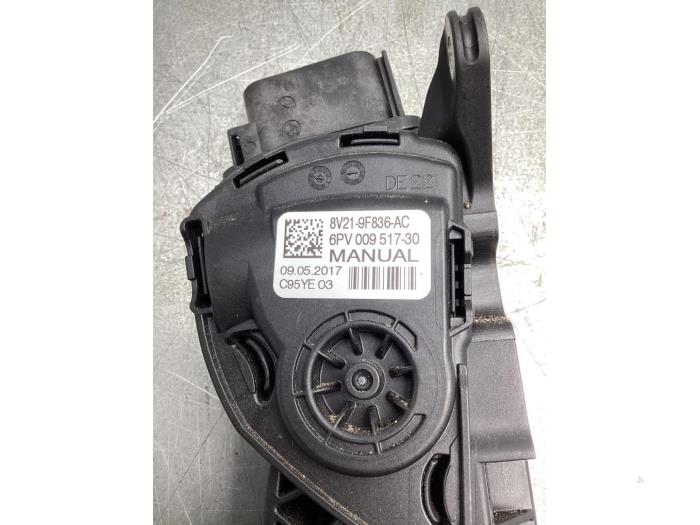 Gaspedaalpositie Sensor van een Ford Transit Courier 1.5 TDCi 2017