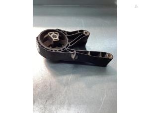 Gebruikte Motorsteun Opel Astra J Sports Tourer (PD8/PE8/PF8) 1.4 Turbo 16V Prijs € 21,00 Margeregeling aangeboden door Gebr Opdam B.V.