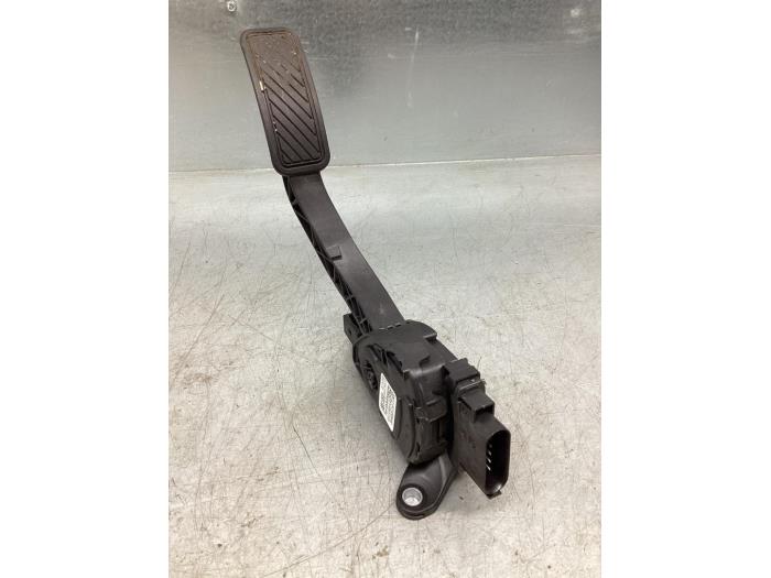 Gebruikte Sensor Gaspedaalpositie Ford Fiesta 6 (JA8) 1.0 Ti-VCT 12V 65 Prijs € 30,00 Margeregeling aangeboden door Gebr Opdam B.V.