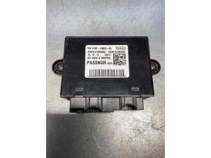 Gebruikte Centrale Deurvergrendelings Module Ford Fiesta 7 1.1 Ti-VCT 12V 85 Prijs € 26,00 Margeregeling aangeboden door Gebr Opdam B.V.