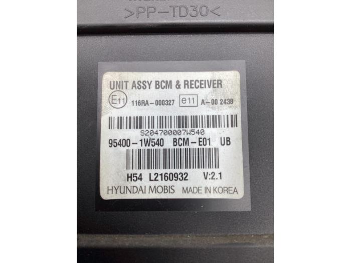 Computer Body Control van een Kia Rio III (UB) 1.1 CRDi VGT 12V 2012