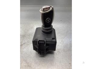 Gebruikte Kontaktslot + computer Mercedes E (W212) E-350 CGI V6 24V BlueEfficiency Prijs € 255,00 Margeregeling aangeboden door Gebr Opdam B.V.