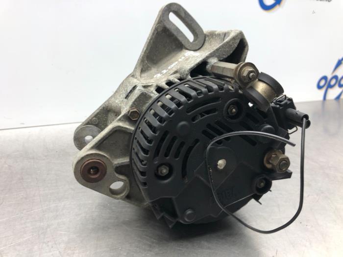 Gebruikte Dynamo Volkswagen Golf III (1H1) 1.8i Prijs € 42,00 Margeregeling aangeboden door Gebr Opdam B.V.