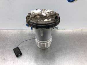 Gebruikte Benzinepomp Citroen C4 Cactus (0B/0P) 1.2 PureTech 82 12V Prijs € 64,00 Margeregeling aangeboden door Gebr Opdam B.V.