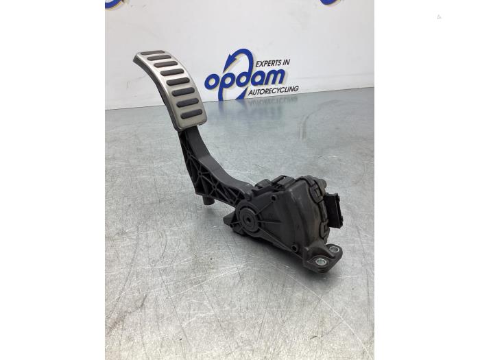 Gebruikte Sensor Gaspedaalpositie Volkswagen Polo V (6R) 1.6 TDI 16V 90 Prijs € 17,00 Margeregeling aangeboden door Gebr Opdam B.V.