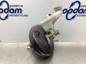 Gebruikte Rembooster Opel Agila (B) 1.0 12V Prijs € 64,00 Margeregeling aangeboden door Gebr Opdam B.V.