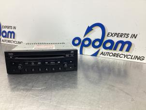 Gebruikte Radio Peugeot 206+ (2L/M) 1.4 XS Prijs € 50,00 Margeregeling aangeboden door Gebr Opdam B.V.