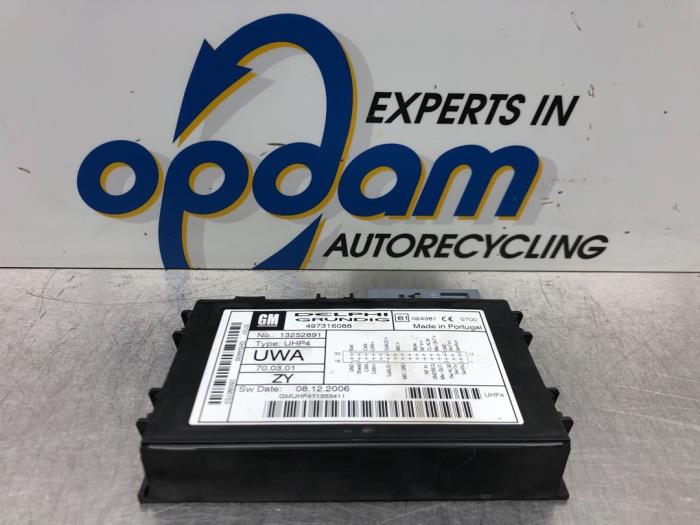 Gebruikte Bluetooth module Opel Corsa D 1.2 16V Prijs € 42,00 Margeregeling aangeboden door Gebr Opdam B.V.